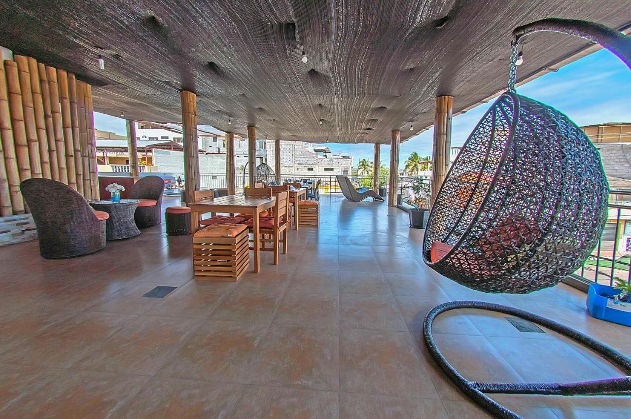 Hostal Costa Del Pacifico Puerto Ayora  Eksteriør billede