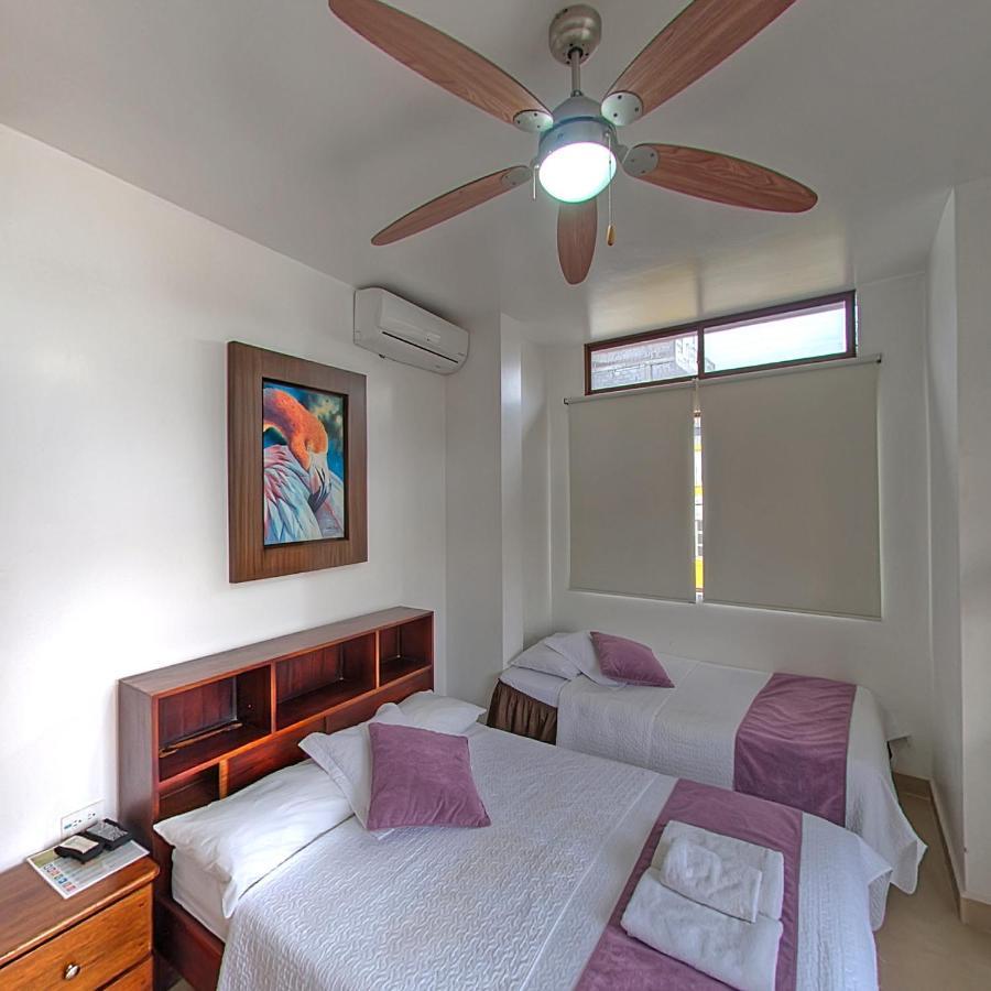 Hostal Costa Del Pacifico Puerto Ayora  Eksteriør billede