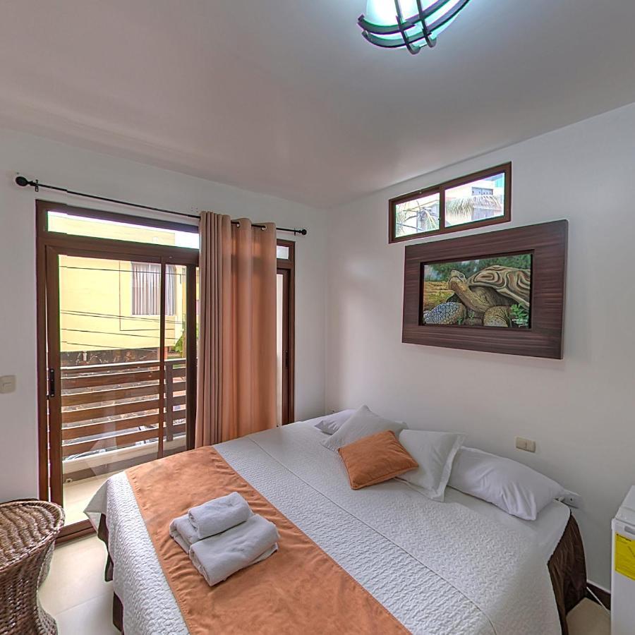 Hostal Costa Del Pacifico Puerto Ayora  Eksteriør billede