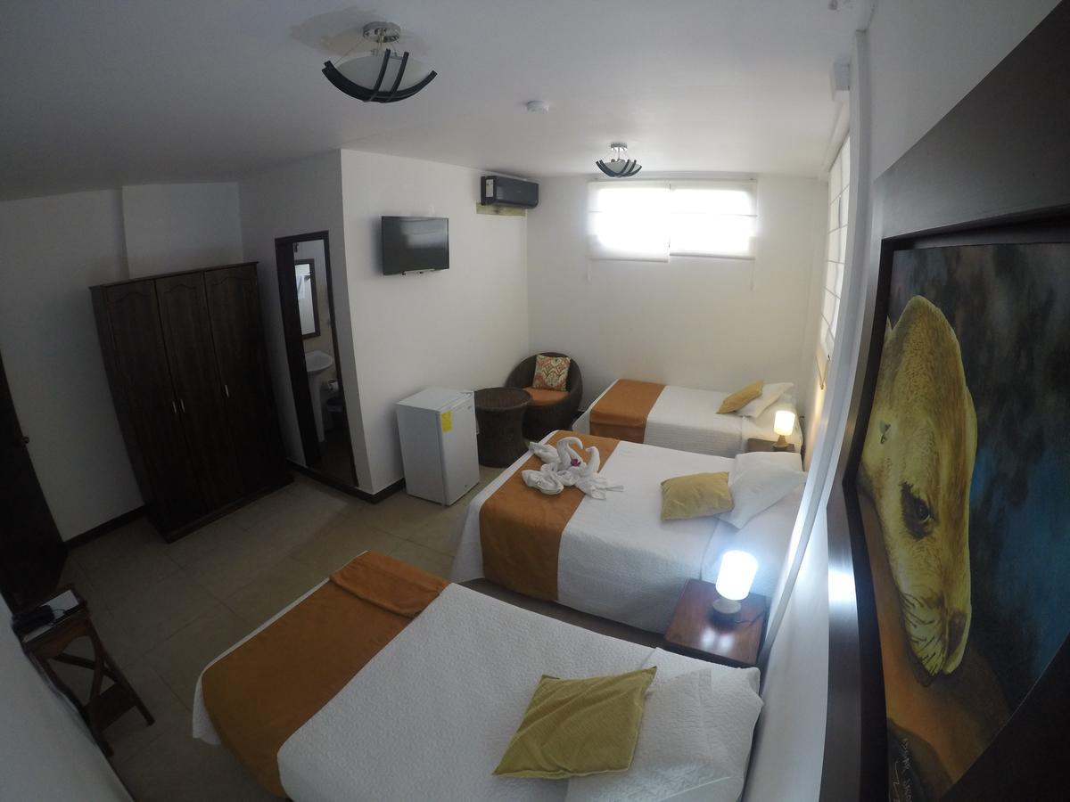 Hostal Costa Del Pacifico Puerto Ayora  Eksteriør billede