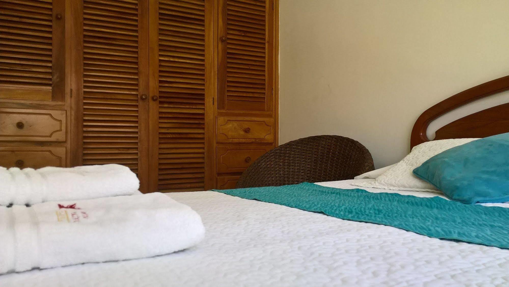 Hostal Costa Del Pacifico Puerto Ayora  Eksteriør billede