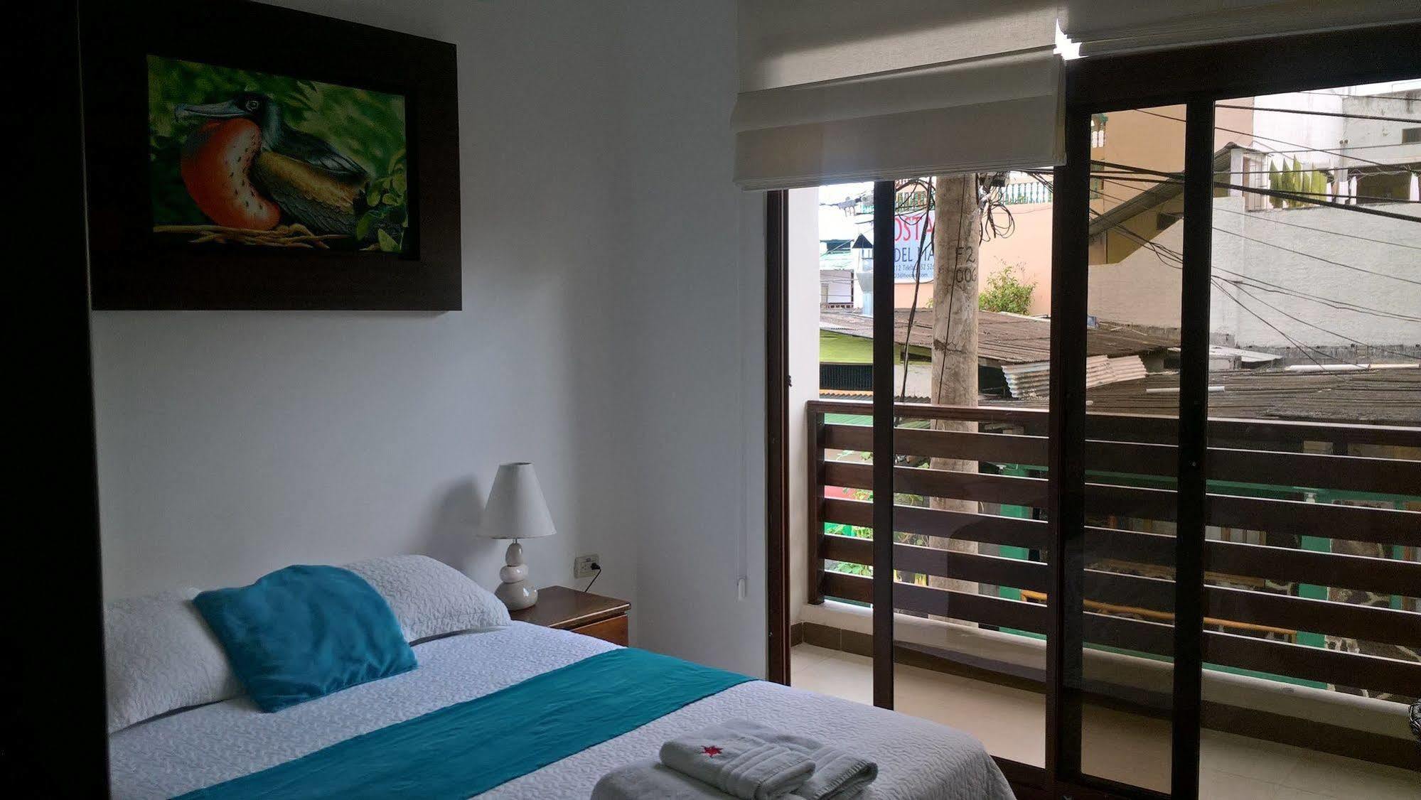 Hostal Costa Del Pacifico Puerto Ayora  Eksteriør billede