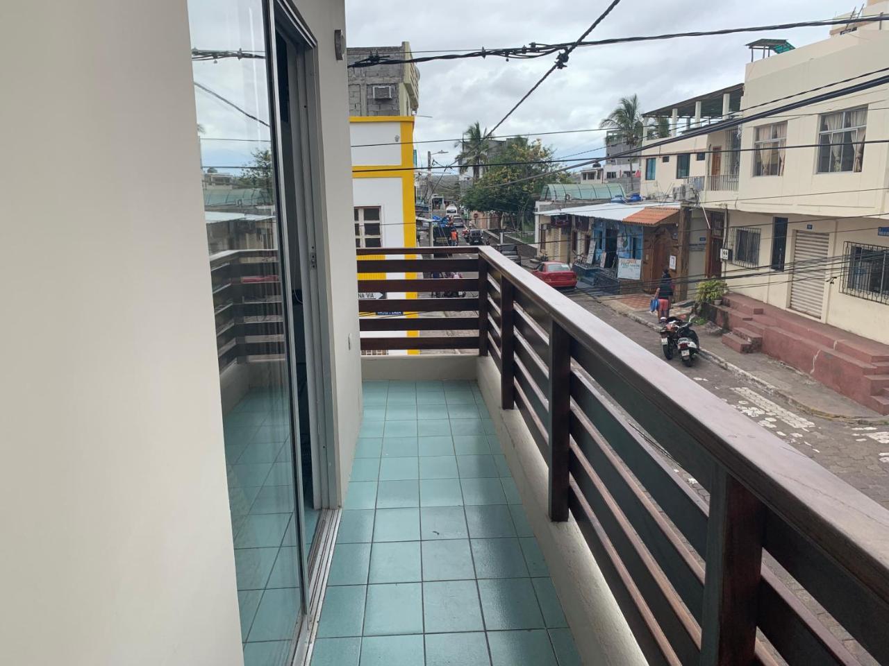 Hostal Costa Del Pacifico Puerto Ayora  Eksteriør billede