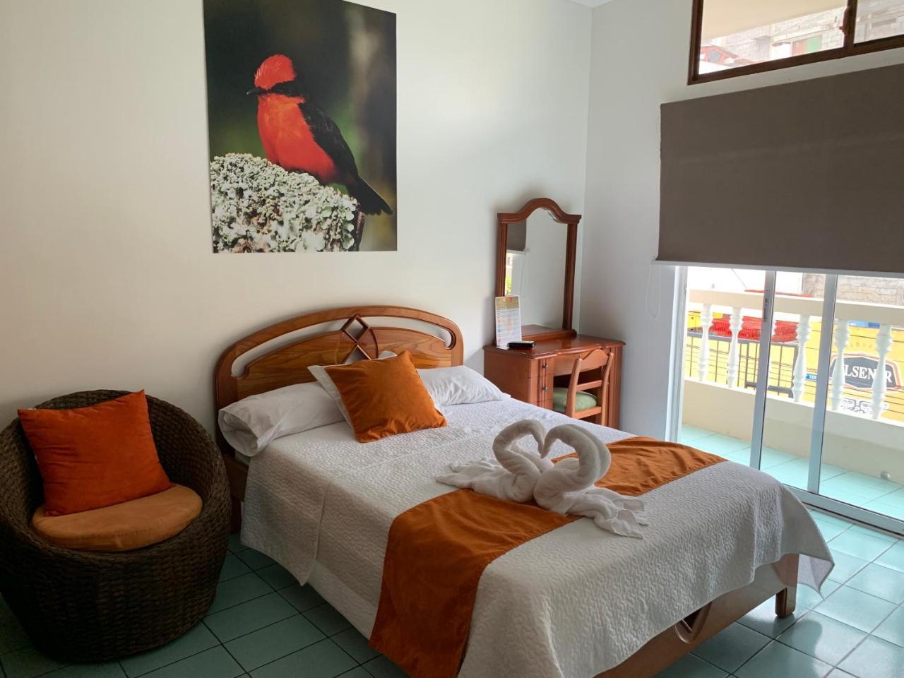 Hostal Costa Del Pacifico Puerto Ayora  Eksteriør billede