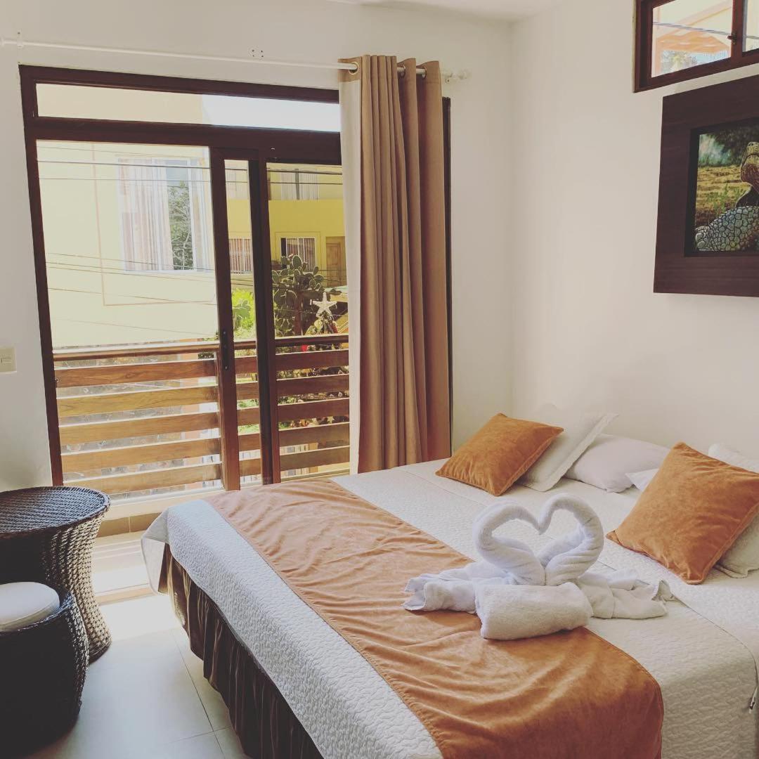 Hostal Costa Del Pacifico Puerto Ayora  Eksteriør billede