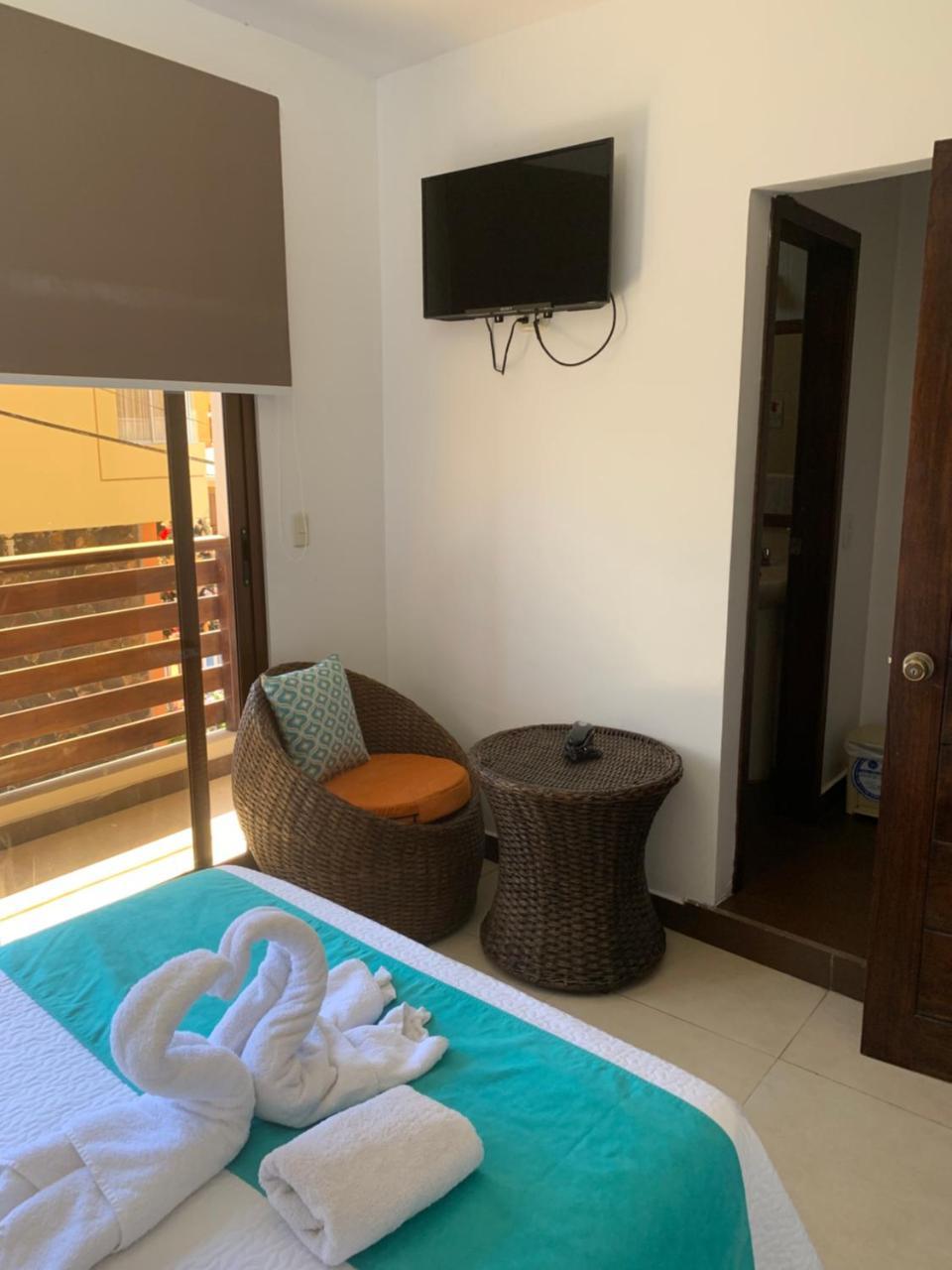 Hostal Costa Del Pacifico Puerto Ayora  Eksteriør billede
